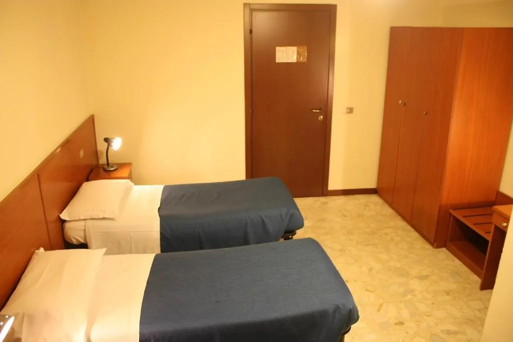 **  Hotel Gelsomina Milan Italy